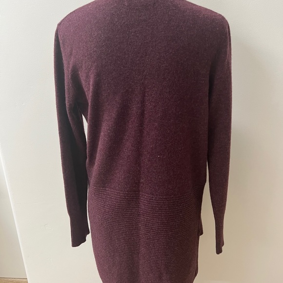 TAHARI open long cardigan sweater, burgundy, size M, excellent condition - Picture 8 of 8
